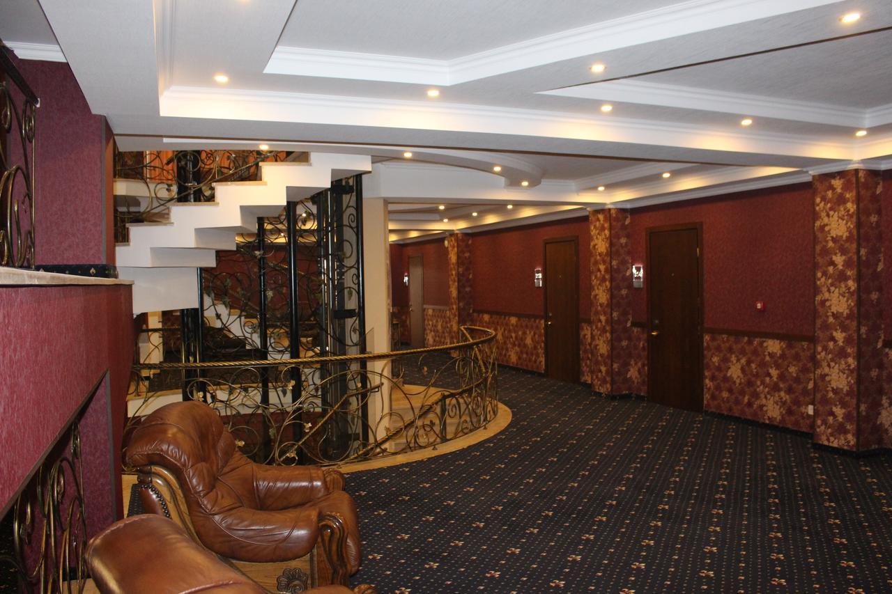 Apartment White Bridge Кутаиси Екстериор снимка