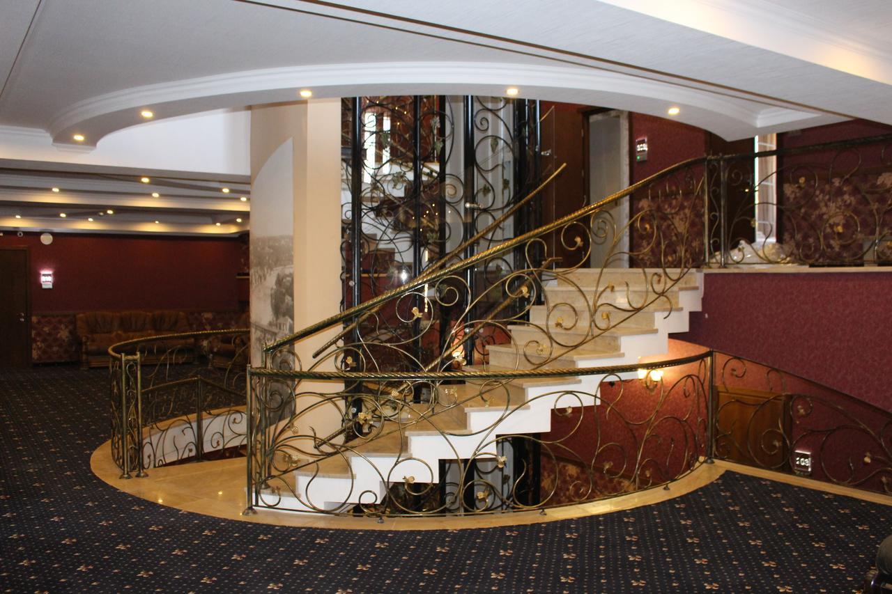 Apartment White Bridge Кутаиси Екстериор снимка