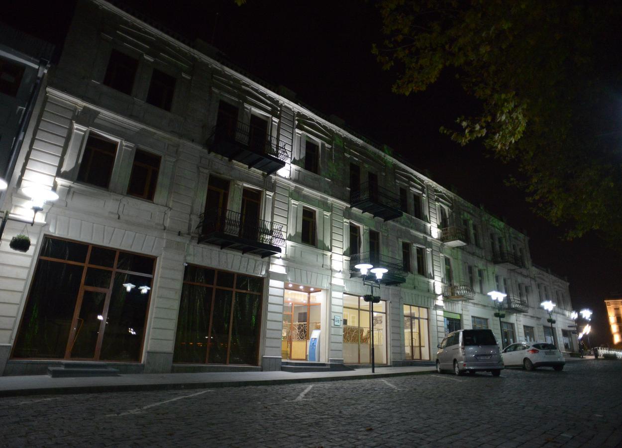 Apartment White Bridge Кутаиси Екстериор снимка